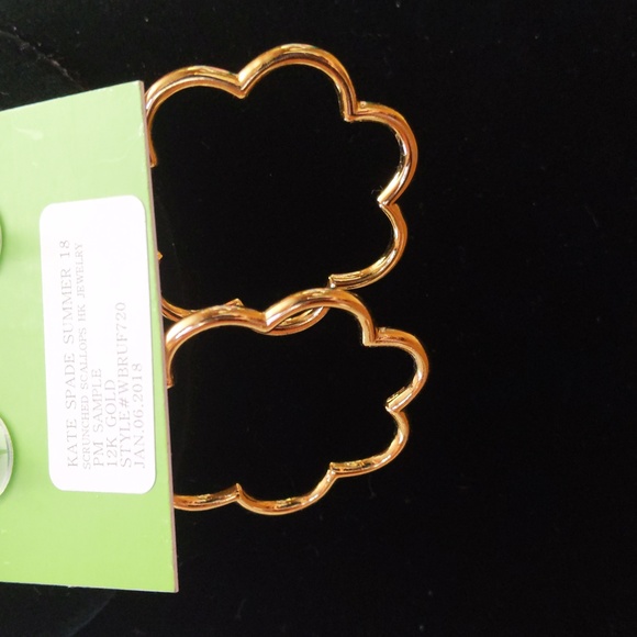 NWT (#10) Kate Spade scrunched Scallops double earrings - Picture 3 of 5